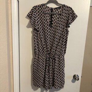 Rose & Olive Short Jump Suit Romper size L